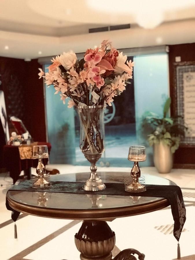 Tourist Hotel Doha Buitenkant foto