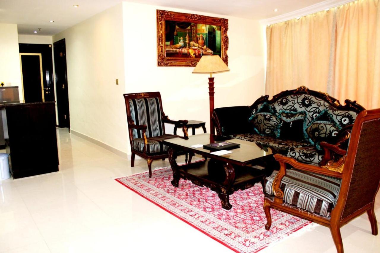 Tourist Hotel Doha Buitenkant foto