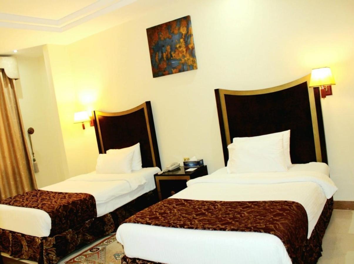 Tourist Hotel Doha Buitenkant foto