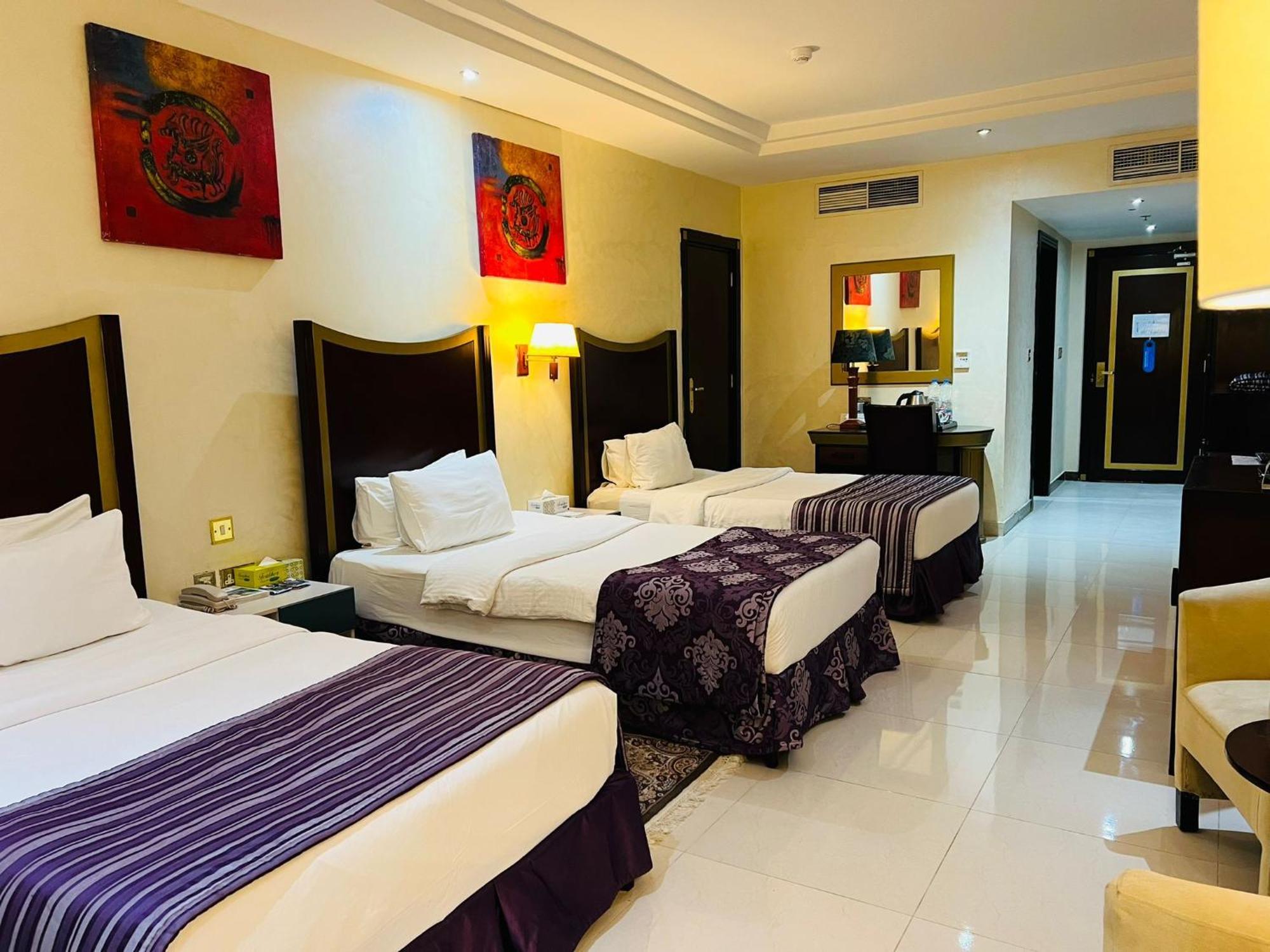 Tourist Hotel Doha Buitenkant foto
