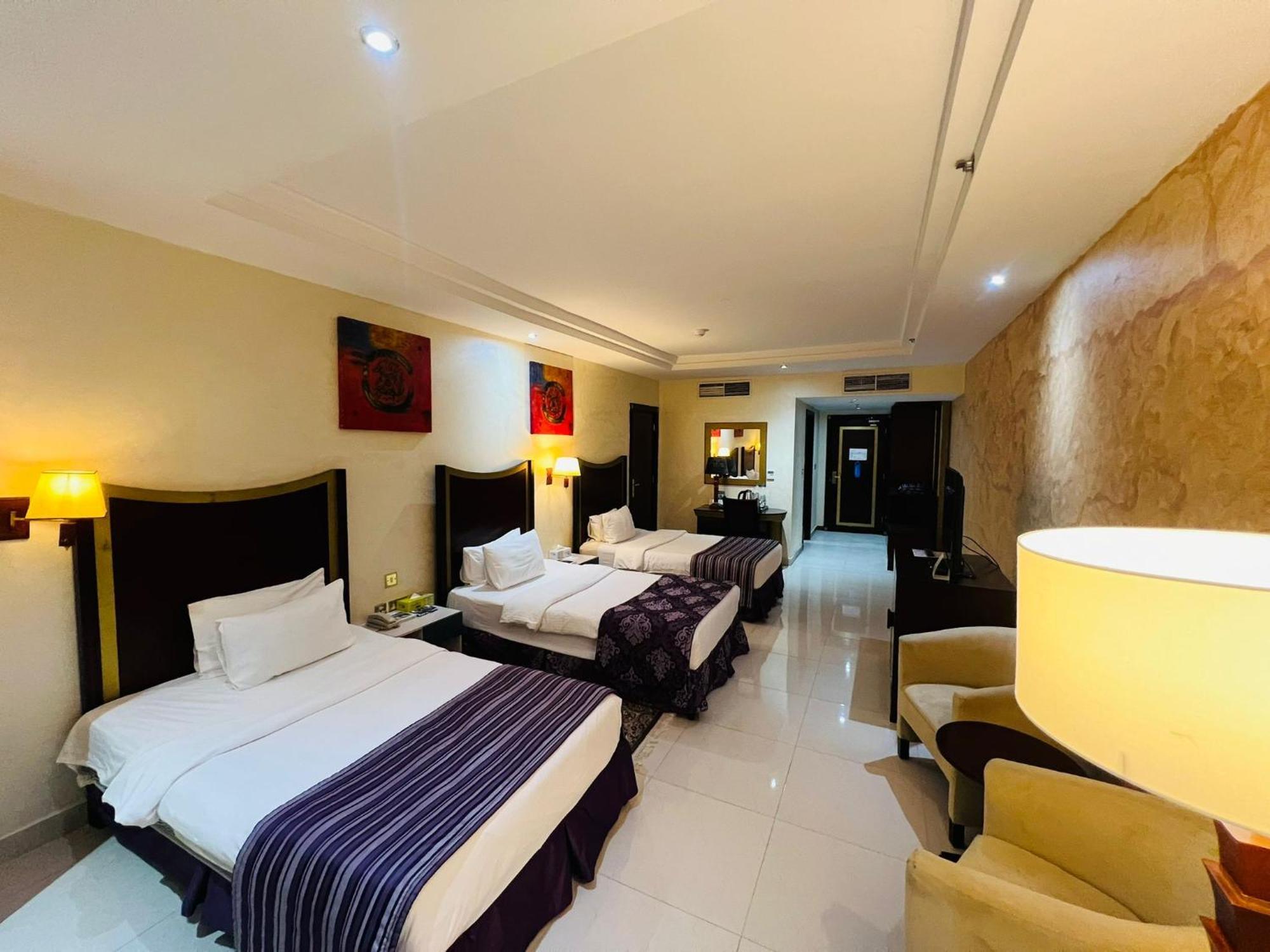Tourist Hotel Doha Buitenkant foto