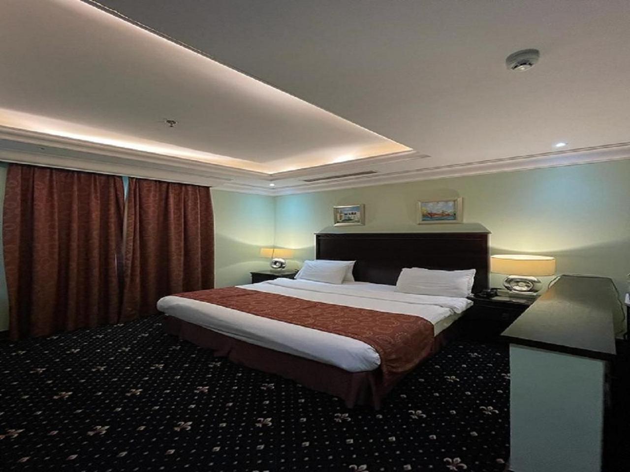 Tourist Hotel Doha Buitenkant foto