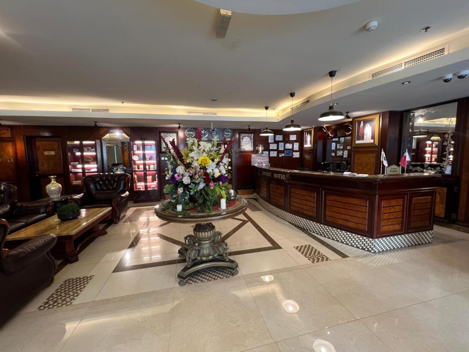 Tourist Hotel Doha Buitenkant foto